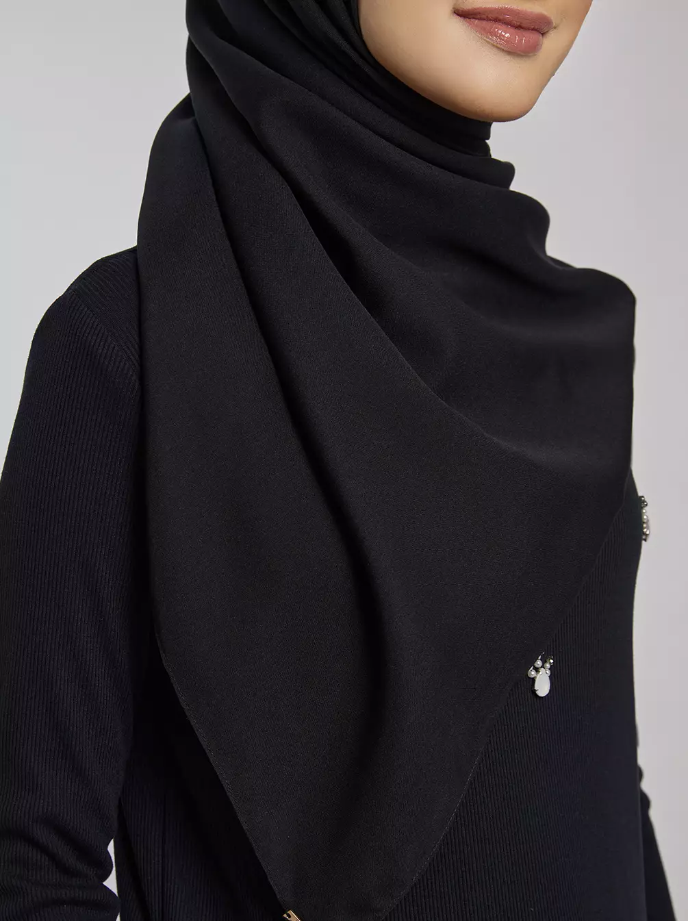 Kami Light Voile Scarf Plain Black