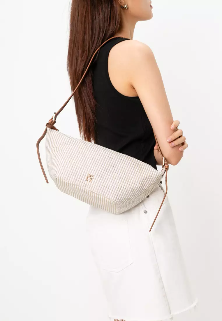 Casual Sling Tommy Hilfiger Ladies Sling Bag Buy Tommy Hilfiger