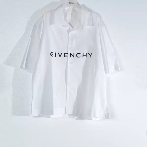 Kemeja GIVENCHY TEXT BLACK WHITE SHIRT 100% ORIGINAL