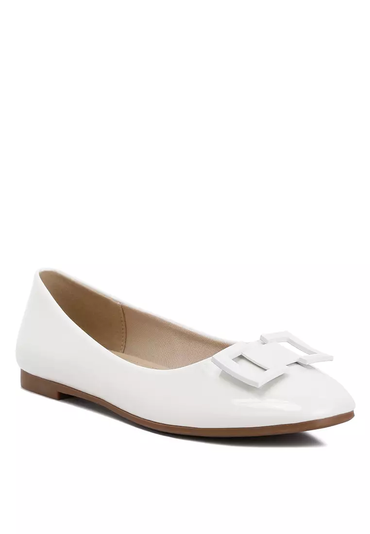 Off White Dihiasi Flat Ballerina