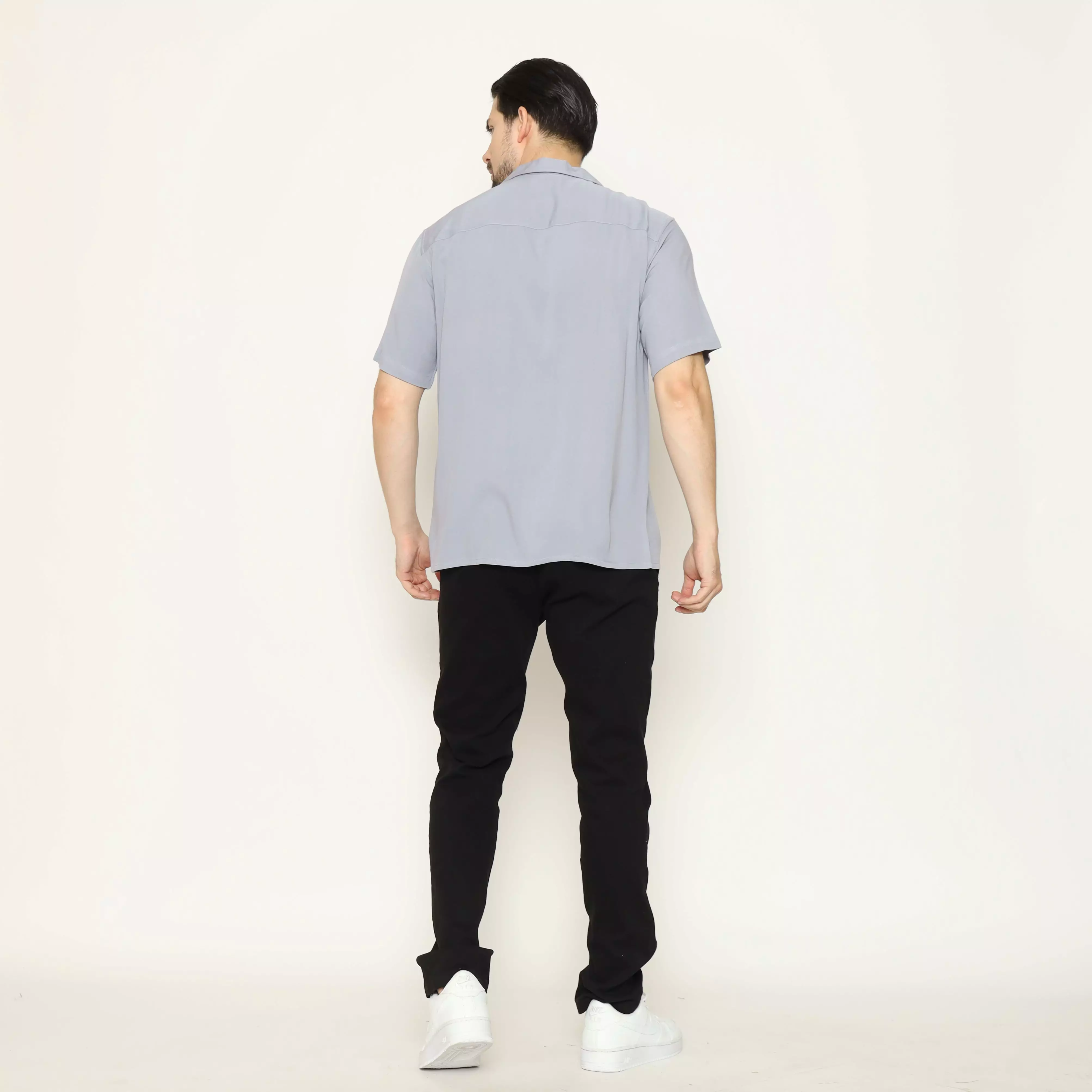 MAGINOT Kemeja Pria Basic Cuban Collar Rayon Pendek GREY