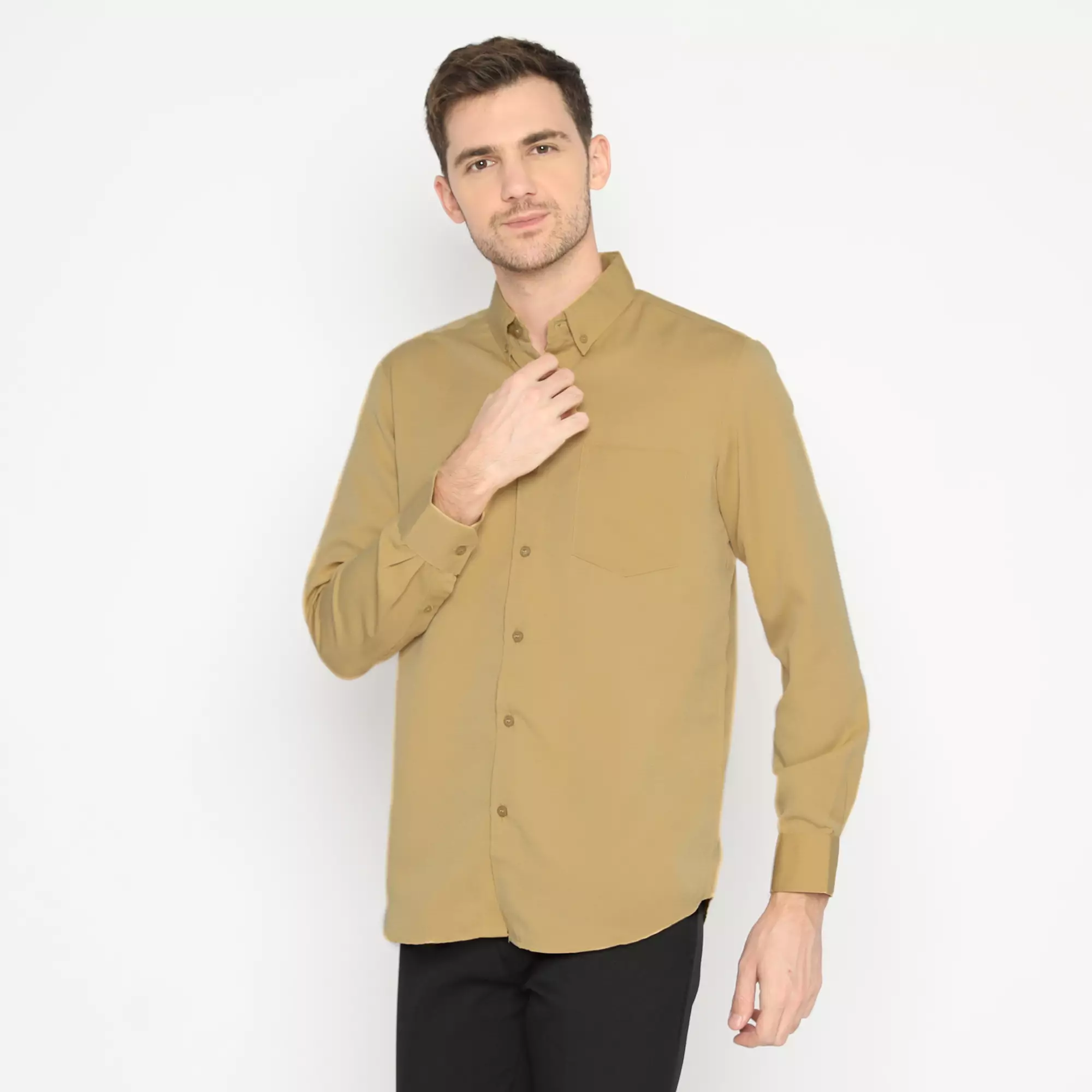 Platini Baju Kemeja Pria Lengan Panjang Polos Polinosic Kuning Gading 66113