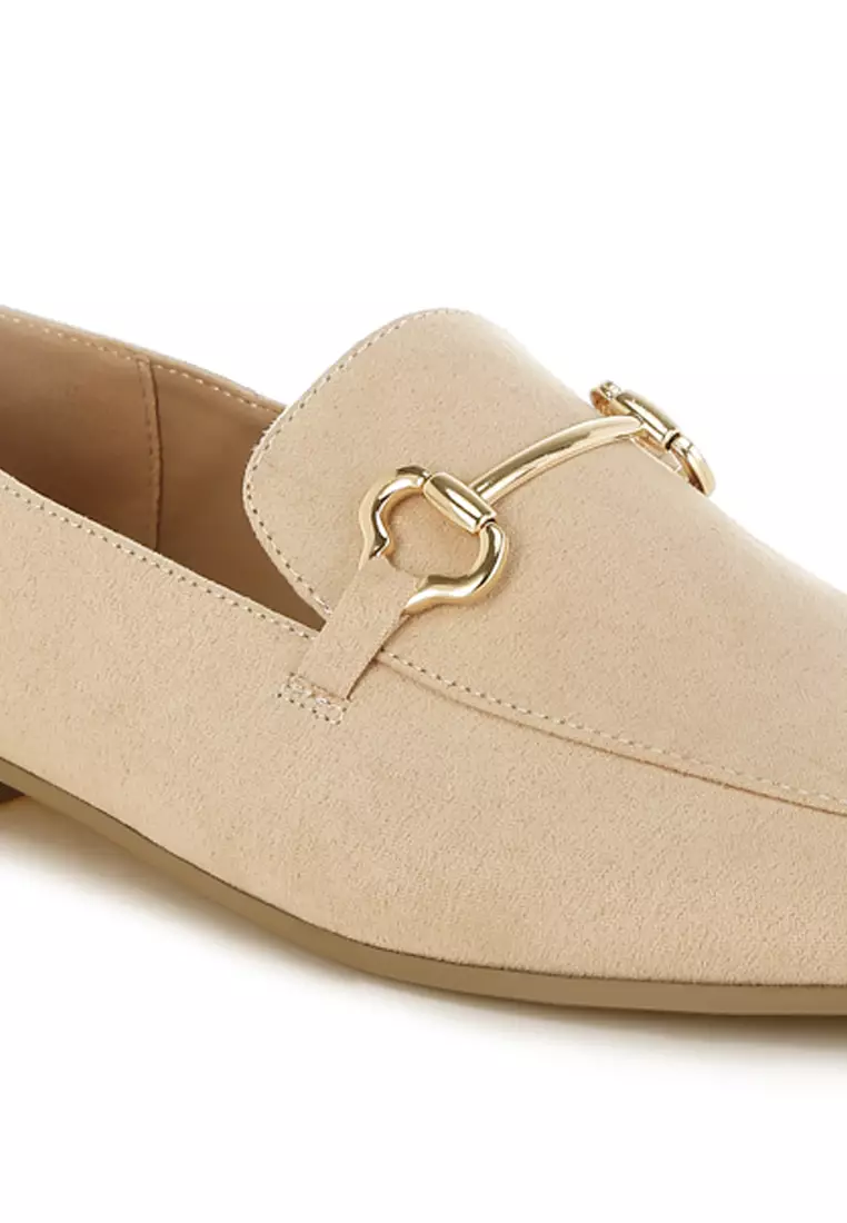 Sepatu Loafer Datar Hias Horsebit Warna Beige