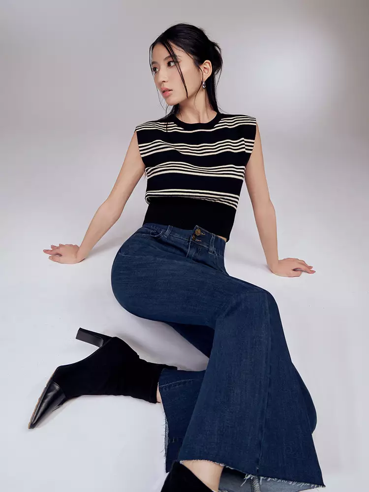 視覺細-5KG．腰鬆緊刷色小喇叭牛仔顯瘦褲《BA7595》