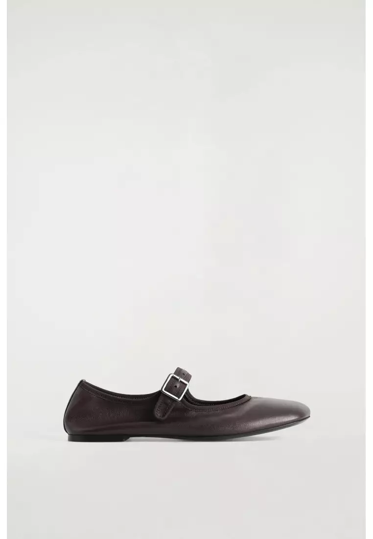 SQUARE-TOE BUCKLED BALLET FLATS