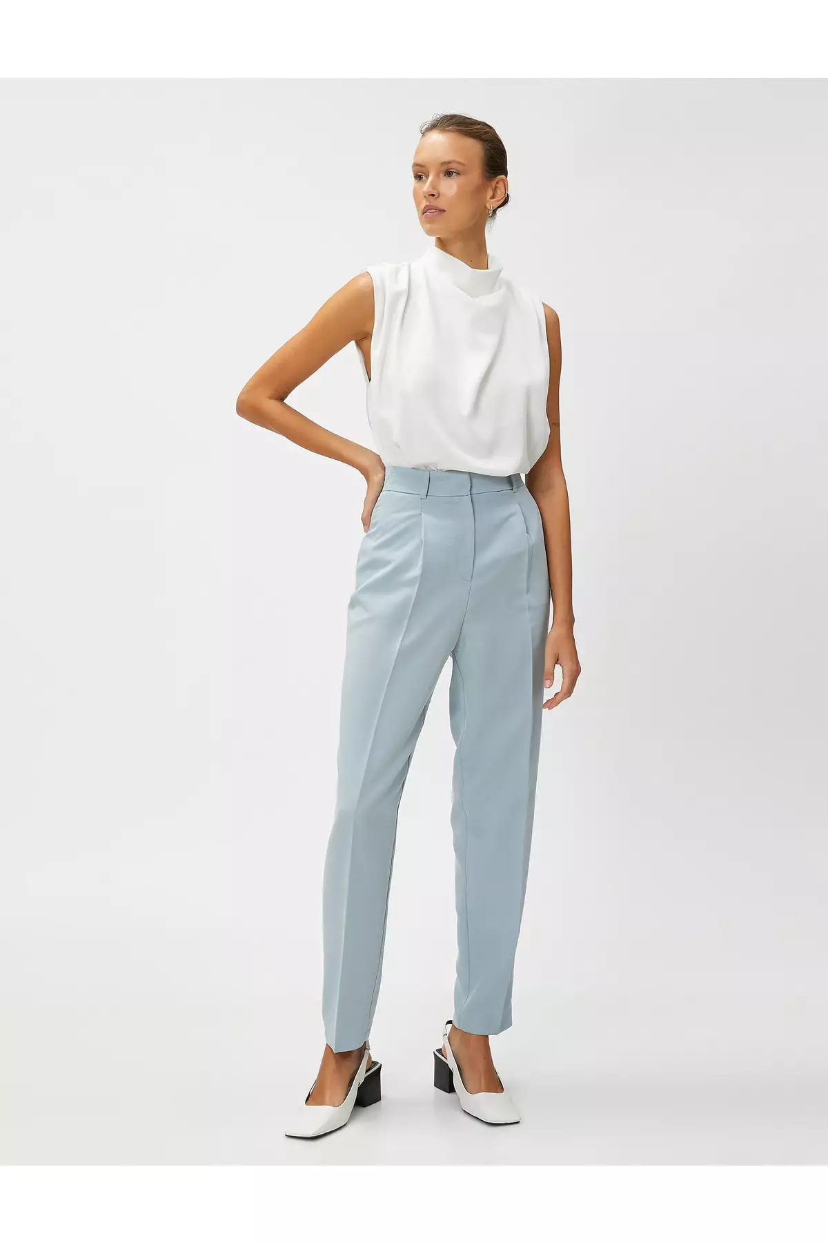 Pleated cigarette pants deals