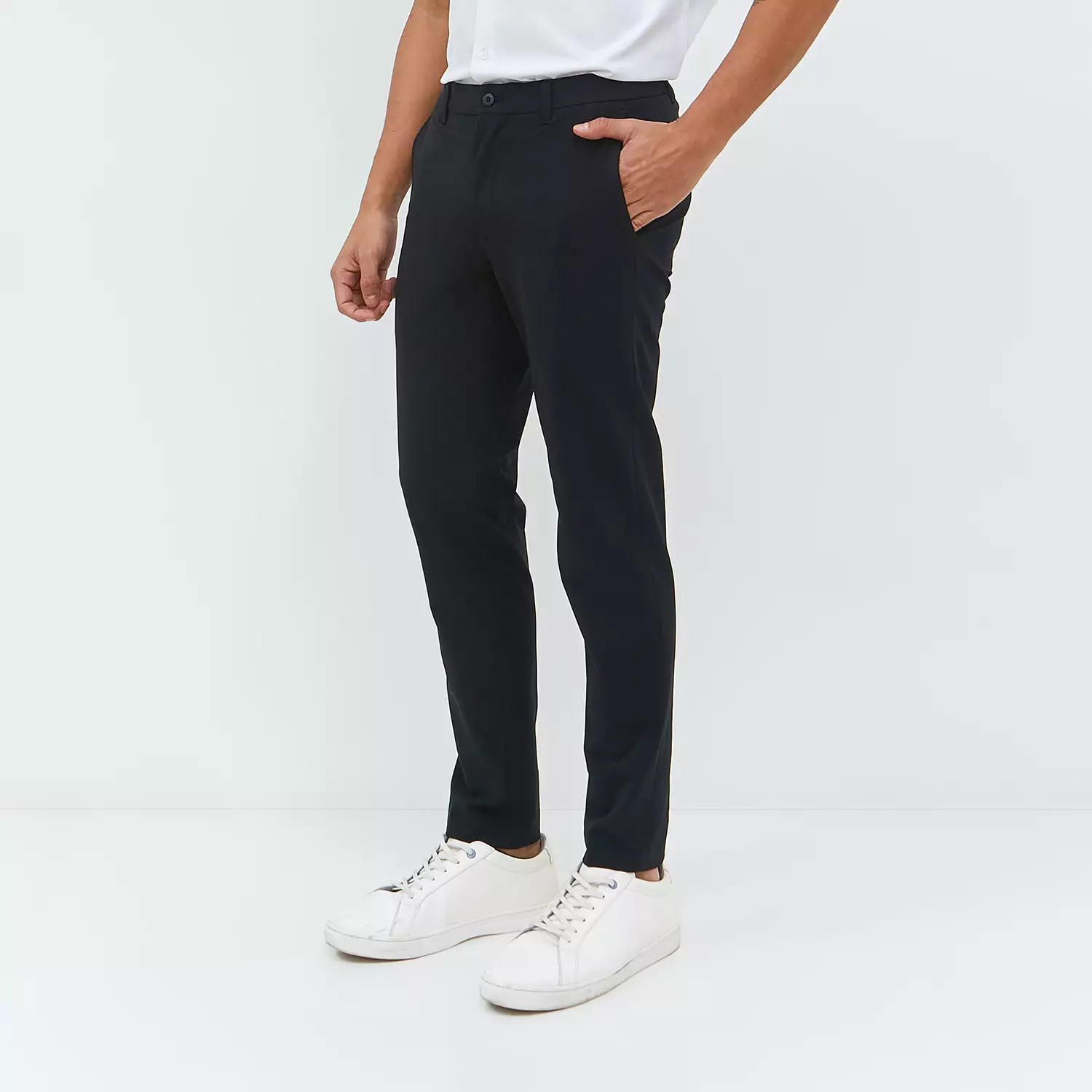 Jobb San Diego Celana Panjang Modern Slim Fit Dark Black Warna Dark Black