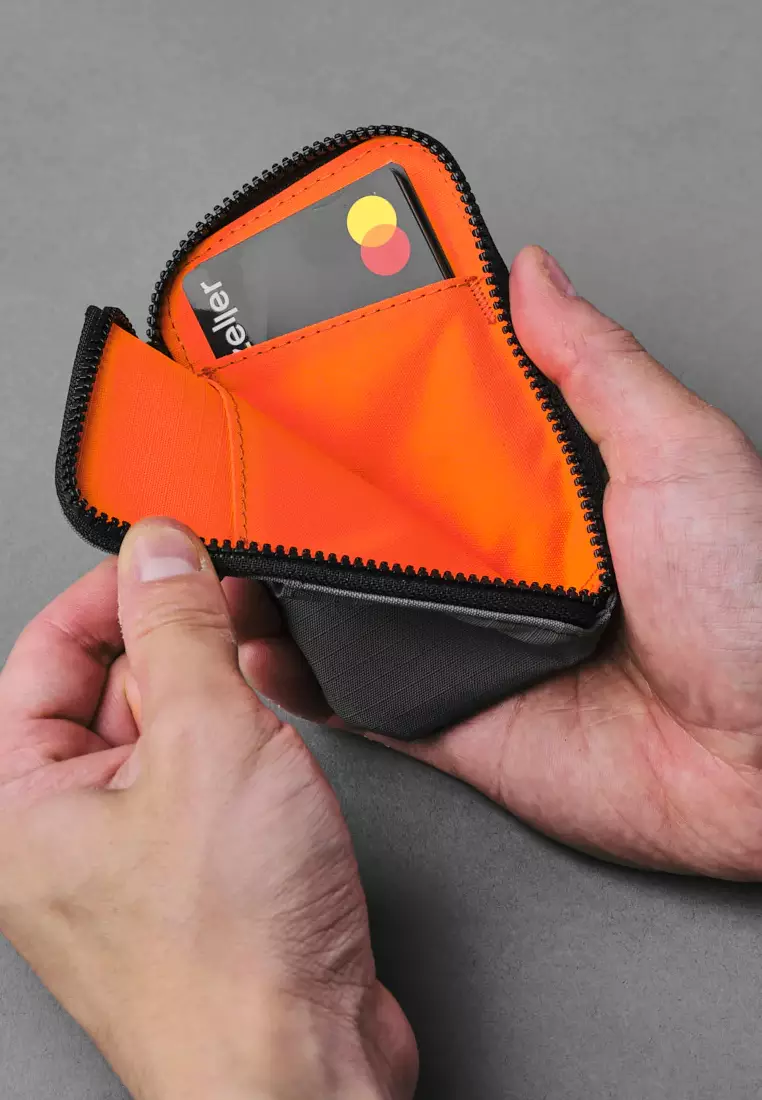 Alpaka Zip Card Pouch - Axoflux Grey