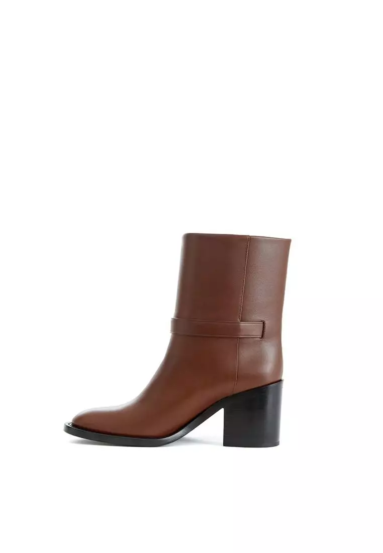 Burberry clearance boots brown