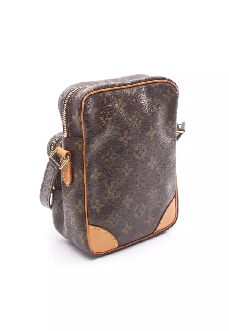 Pre-Loved Louis Vuitton Amazon monogram Shoulder bag PVC leather Brown