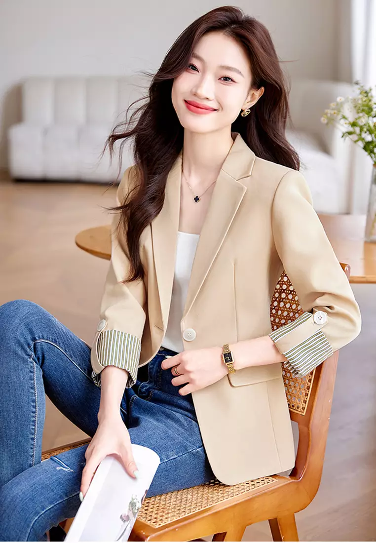 Single Button (Roll Up Sleeve)