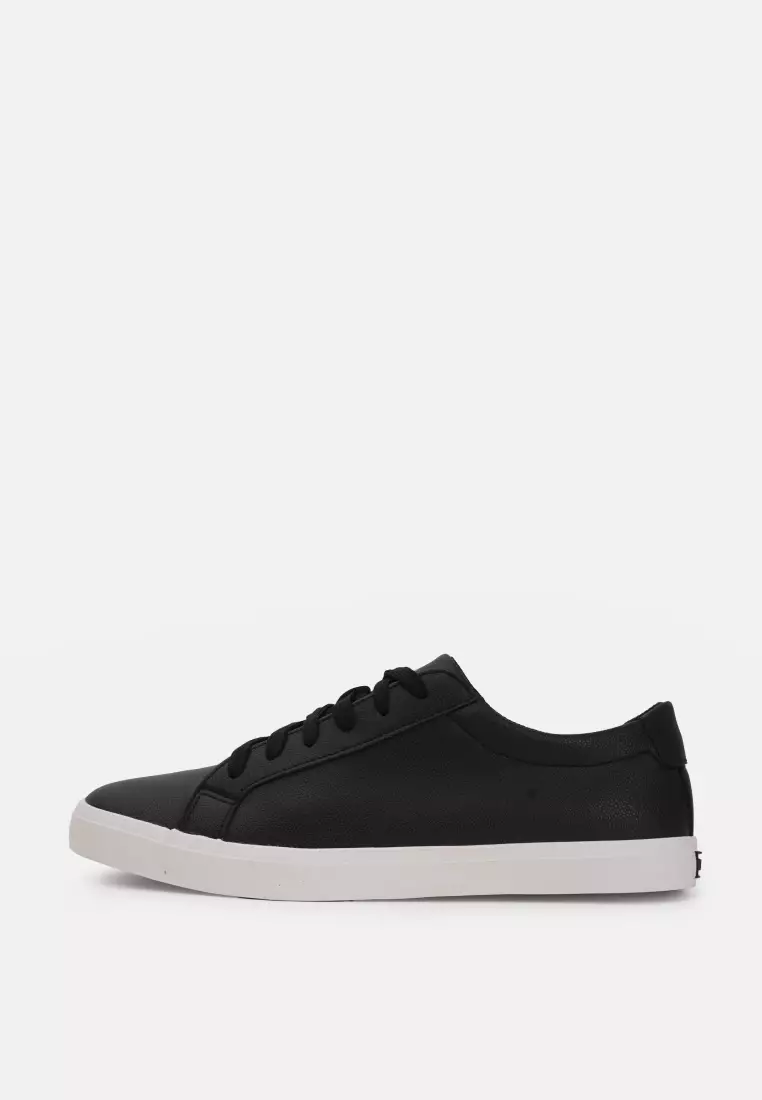 World balance casual shoes clearance