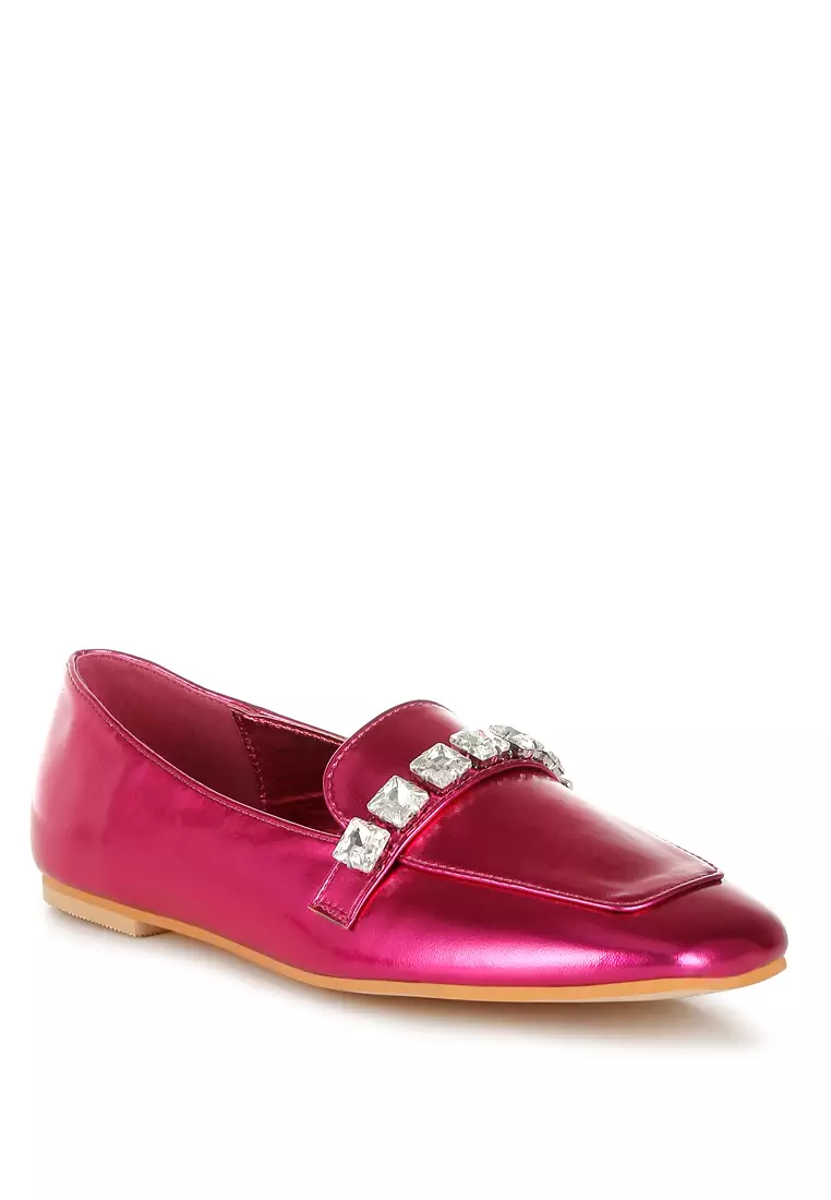 Sepatu Loafer Tali Berlian Metalik Warna Fuchsia