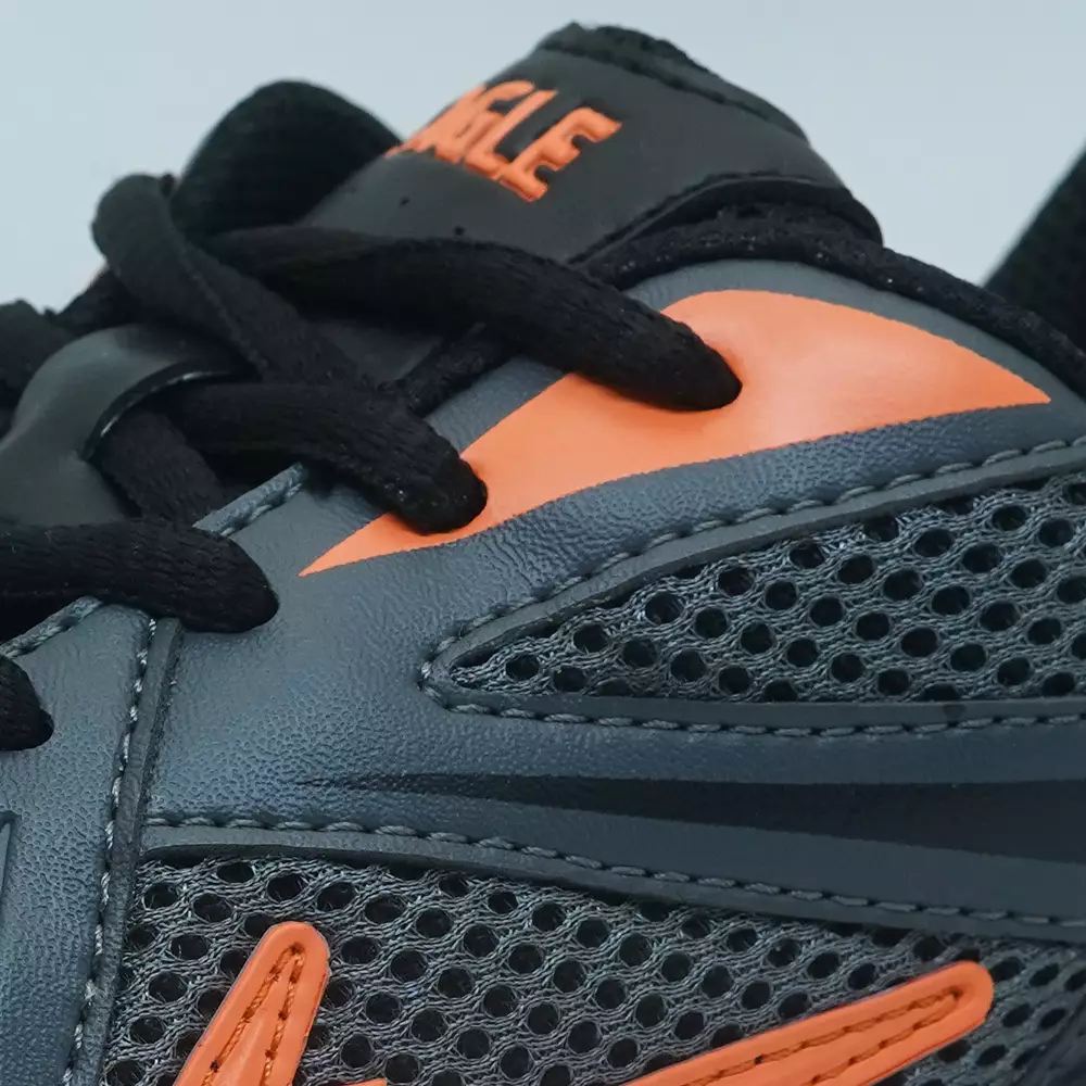 Eagle Sepatu Badminton Voltage - ABU TUA/HITAM