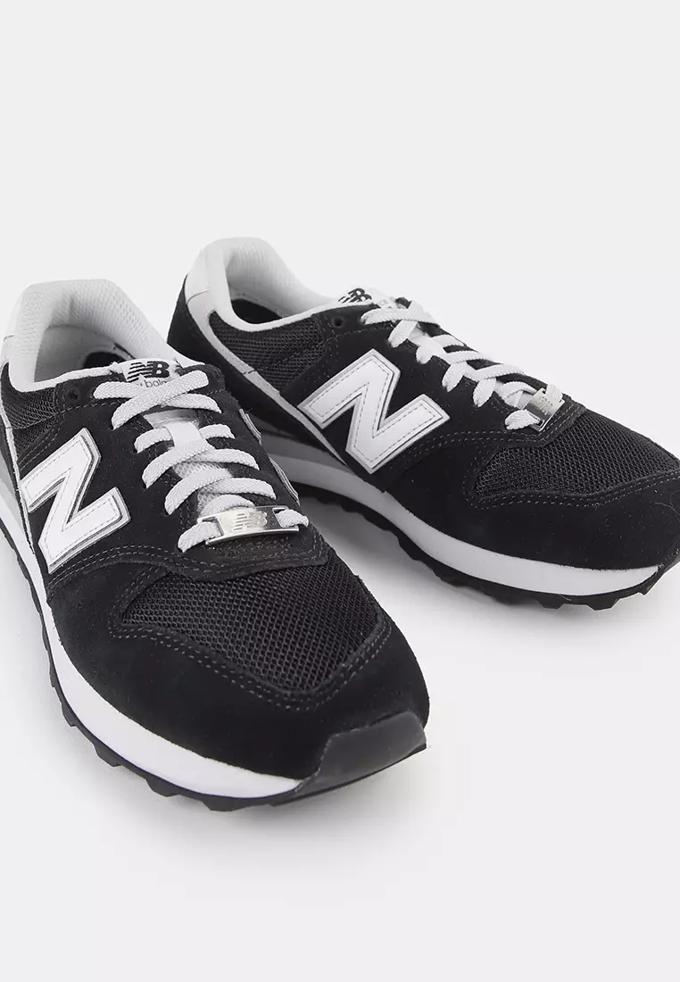 996