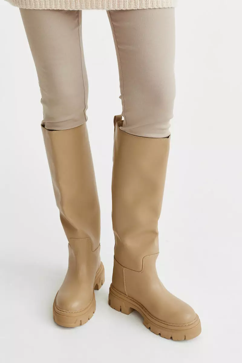 boots hm