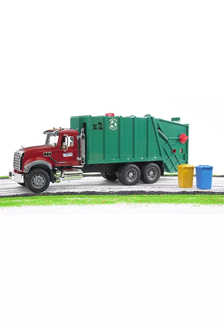 Bruder Toys - 2812 MACK Granite Garbage Truck