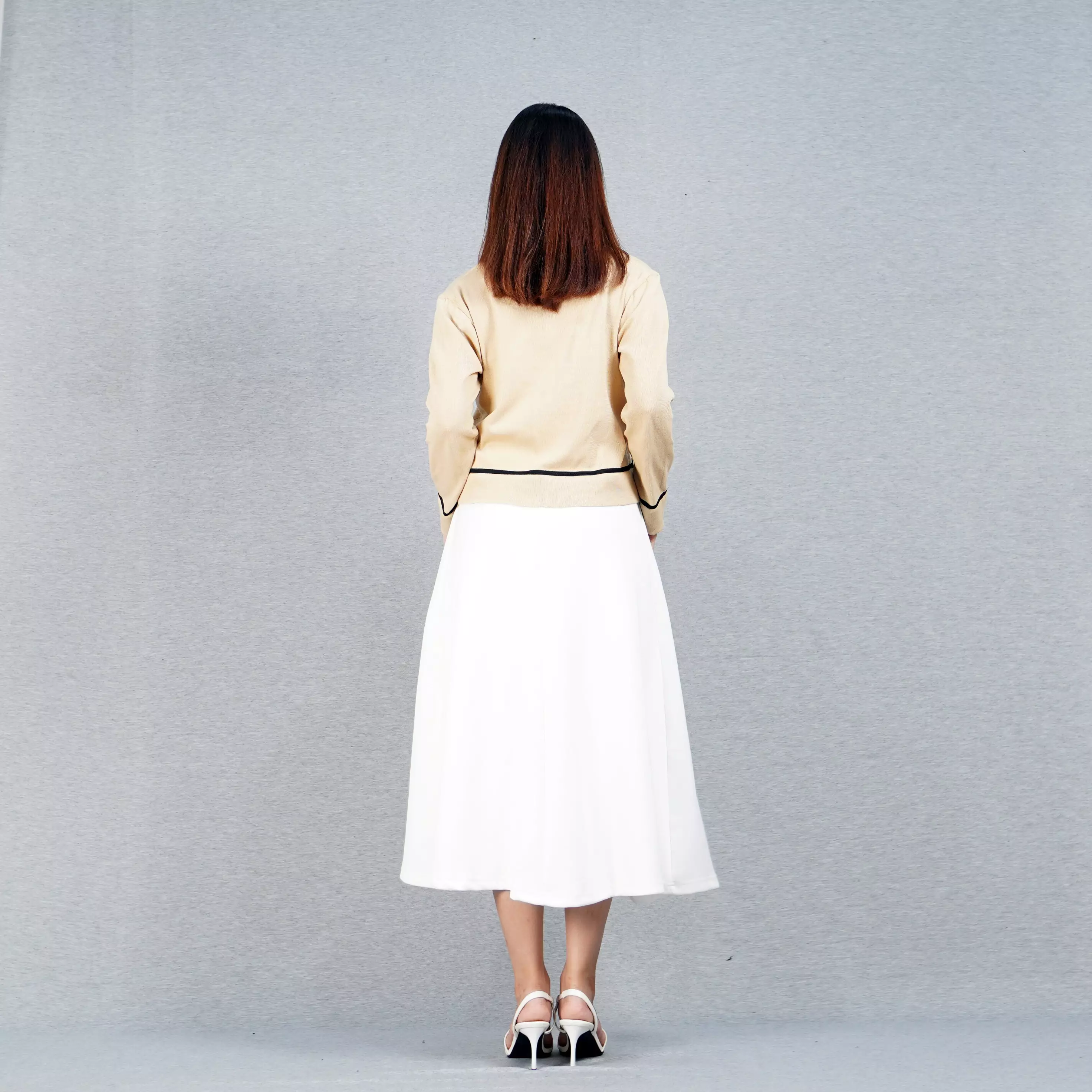 NICOLE Knit Cardigan Kardigan Rajut Wanita Cardigan Rajut Wanita - LATTE