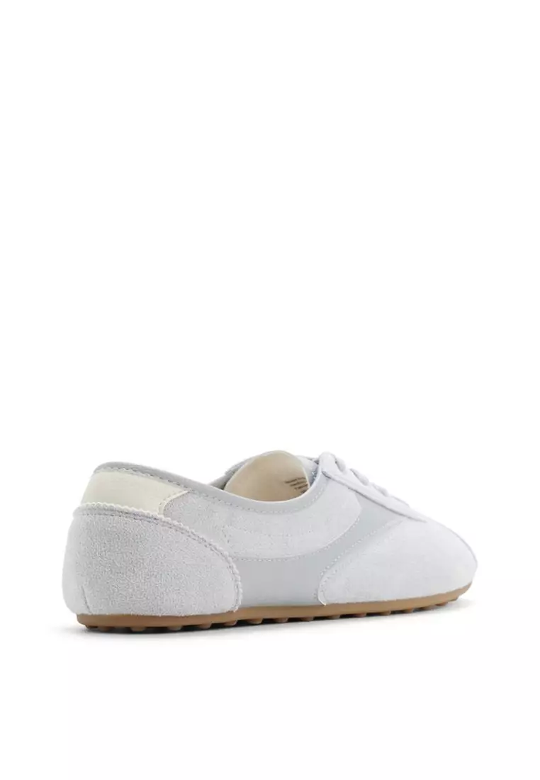 Sofiya Sneakers