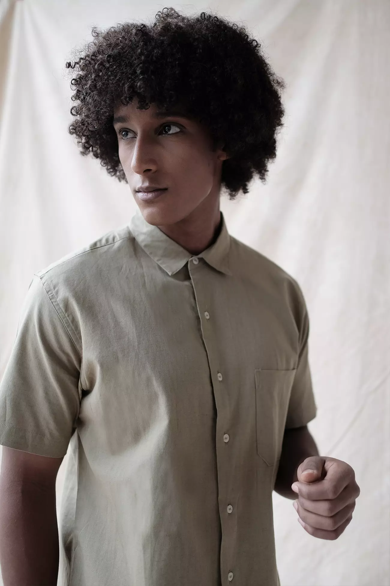 LARUSSO Premium French-Linen Shirt Pendek - Olive L009