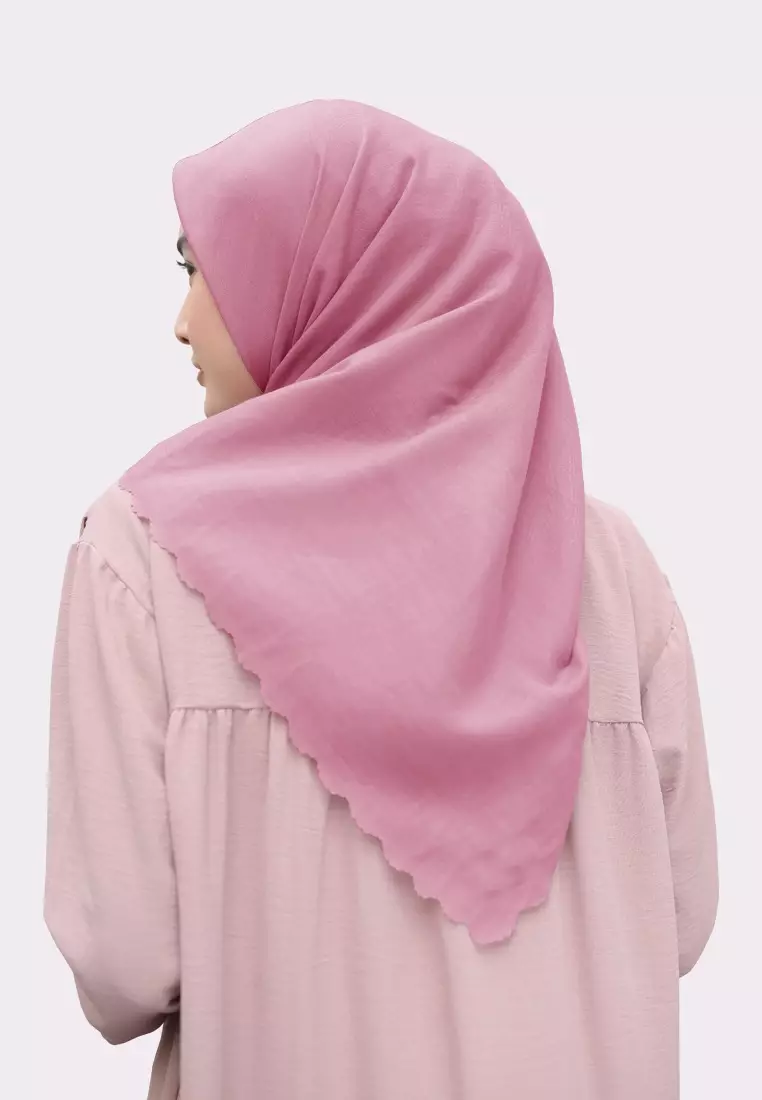 Zelena - Yuki Plain Paris Japan | Hijab Segiempat Paris Polos Lasercut - Pink Flower