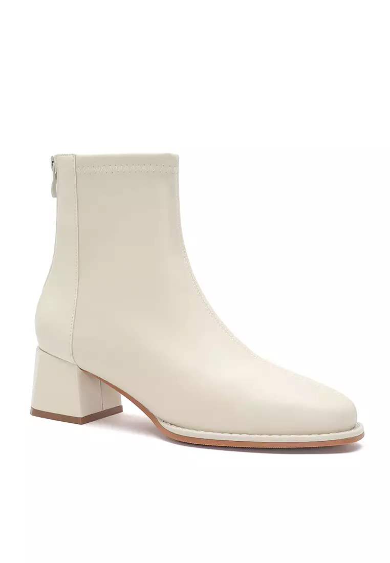 White boots 2025 square toe