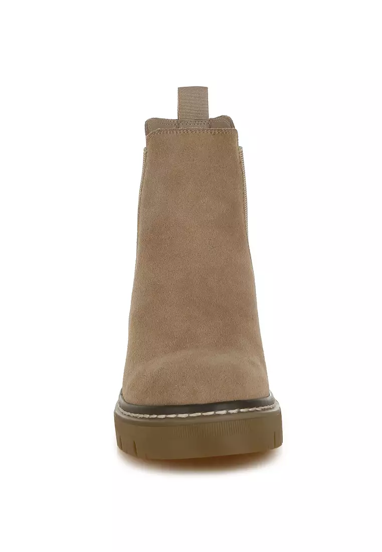 Suede Chunky Chelsea Boots in Beige
