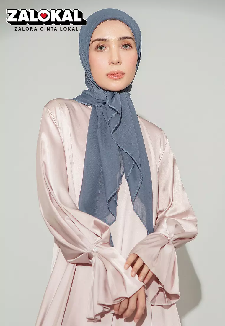 Paris Embroidery Signature Square (Lozy X Hamidah) Blue Pansy