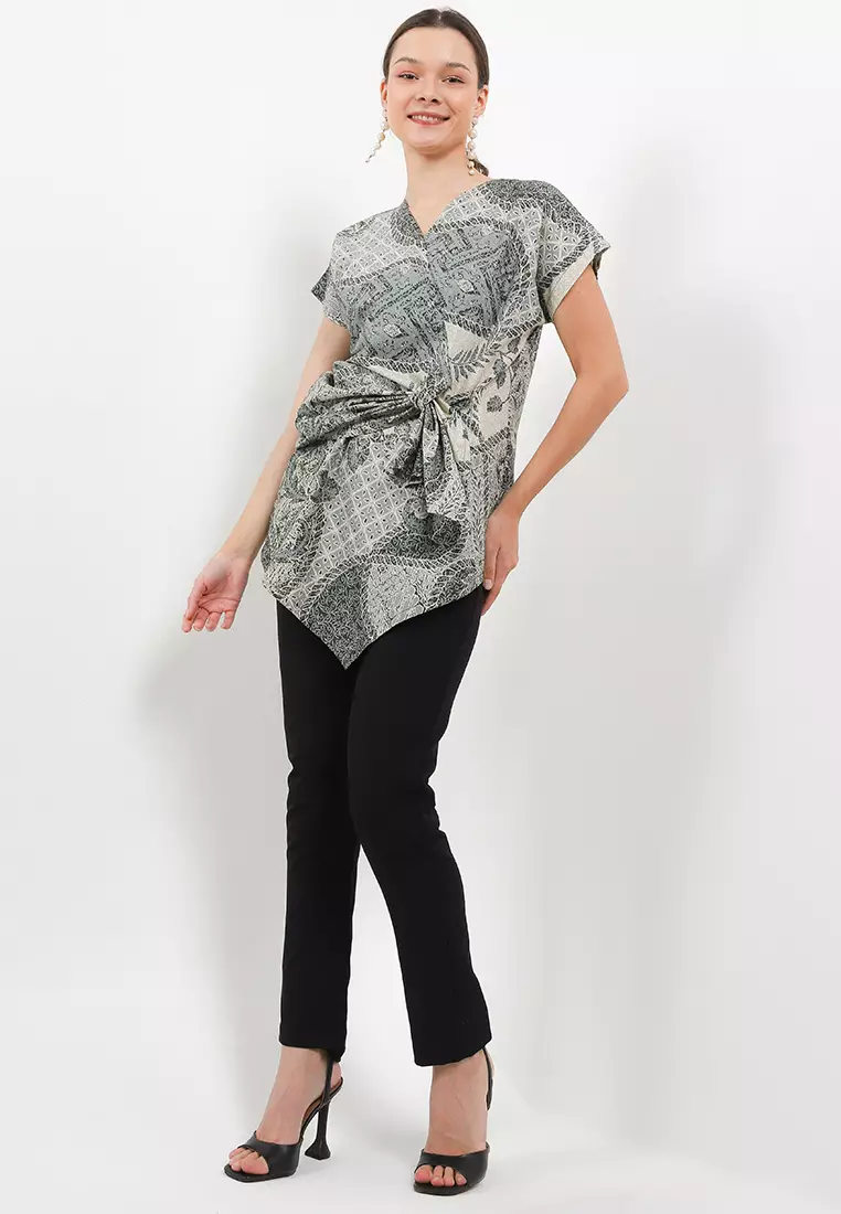 Raine Blouse Batik Katun