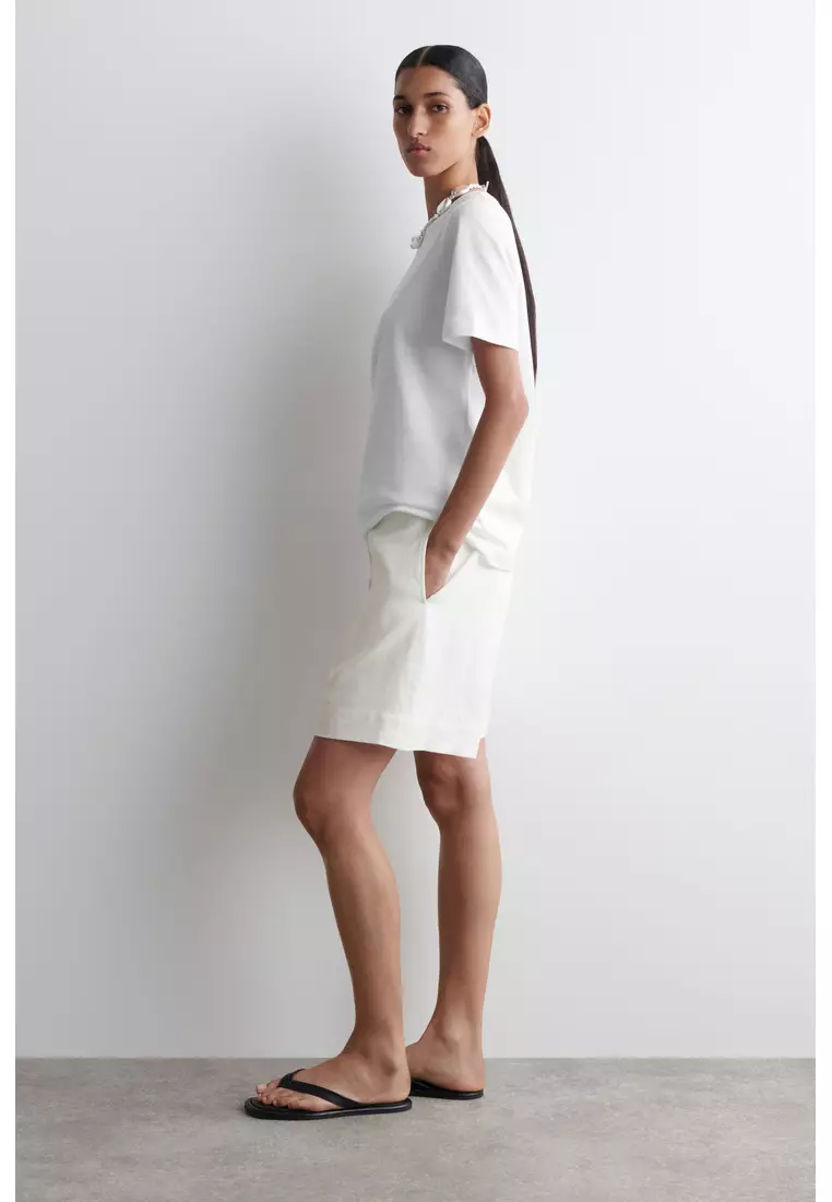TAILORED ELASTICATED LINEN SHORTS
