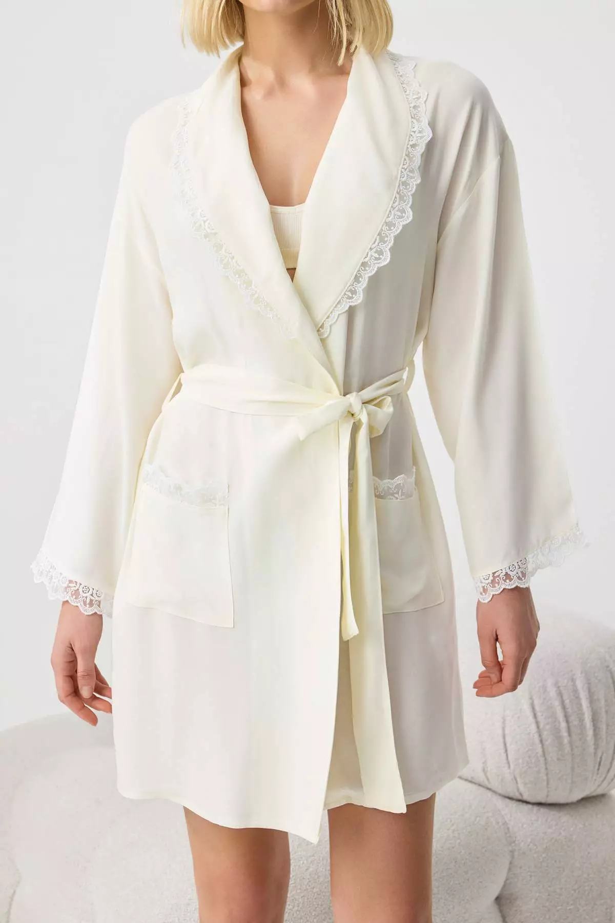 Ecru Belted Lace Detailed Viscose Woven Dressing Gown Thmss26Sb3