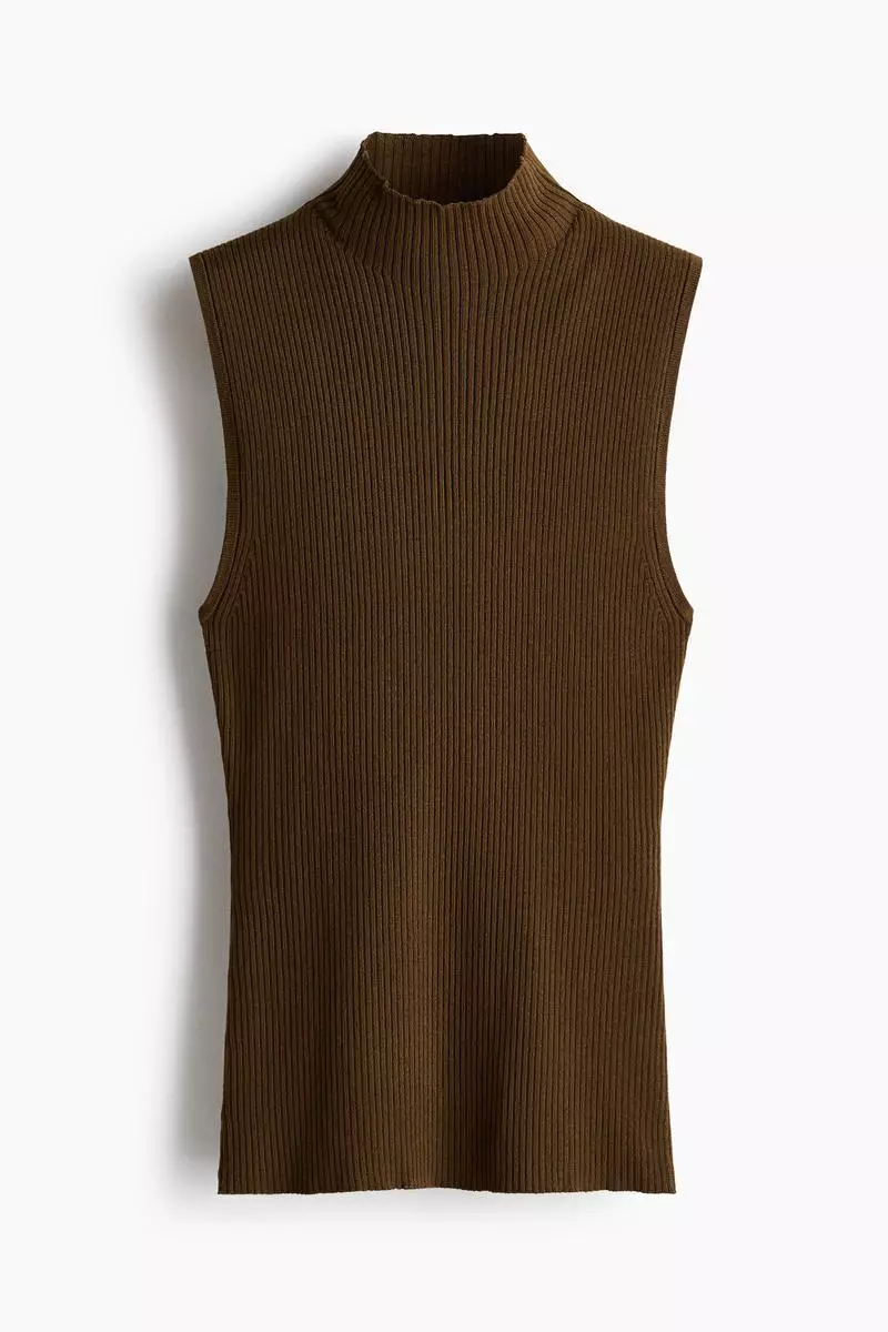 Rib-knit turtleneck top