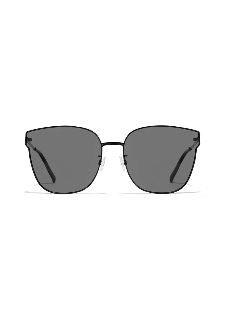 HAWKERS POLARIZED Black SHOWDOWN XL ASIAN FIT Sunglasses for Men and Women. Official Product Designed in Spain