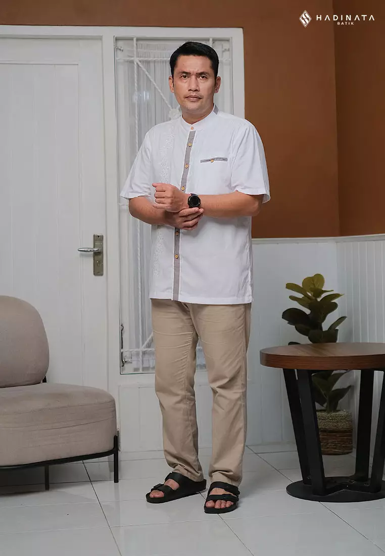 Hadinata Batik Premium Kemeja Pria Lengan Pendek Koko Dobby Omar