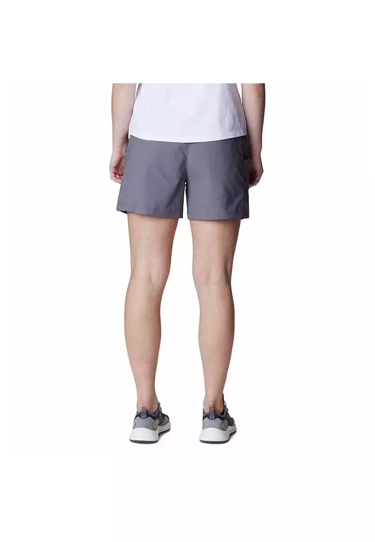 Women's Leslie Falls Short