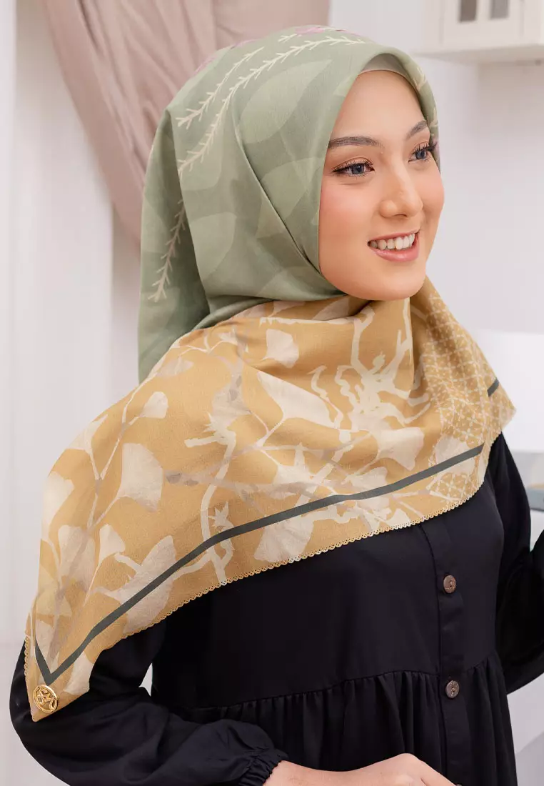Serene Signature Square Voile Scarf Hijab Premium Wanita Golden Pandan