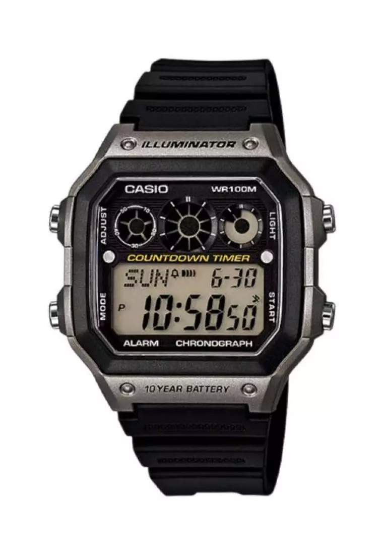 Casio men's digital watch with 10 sale year battery