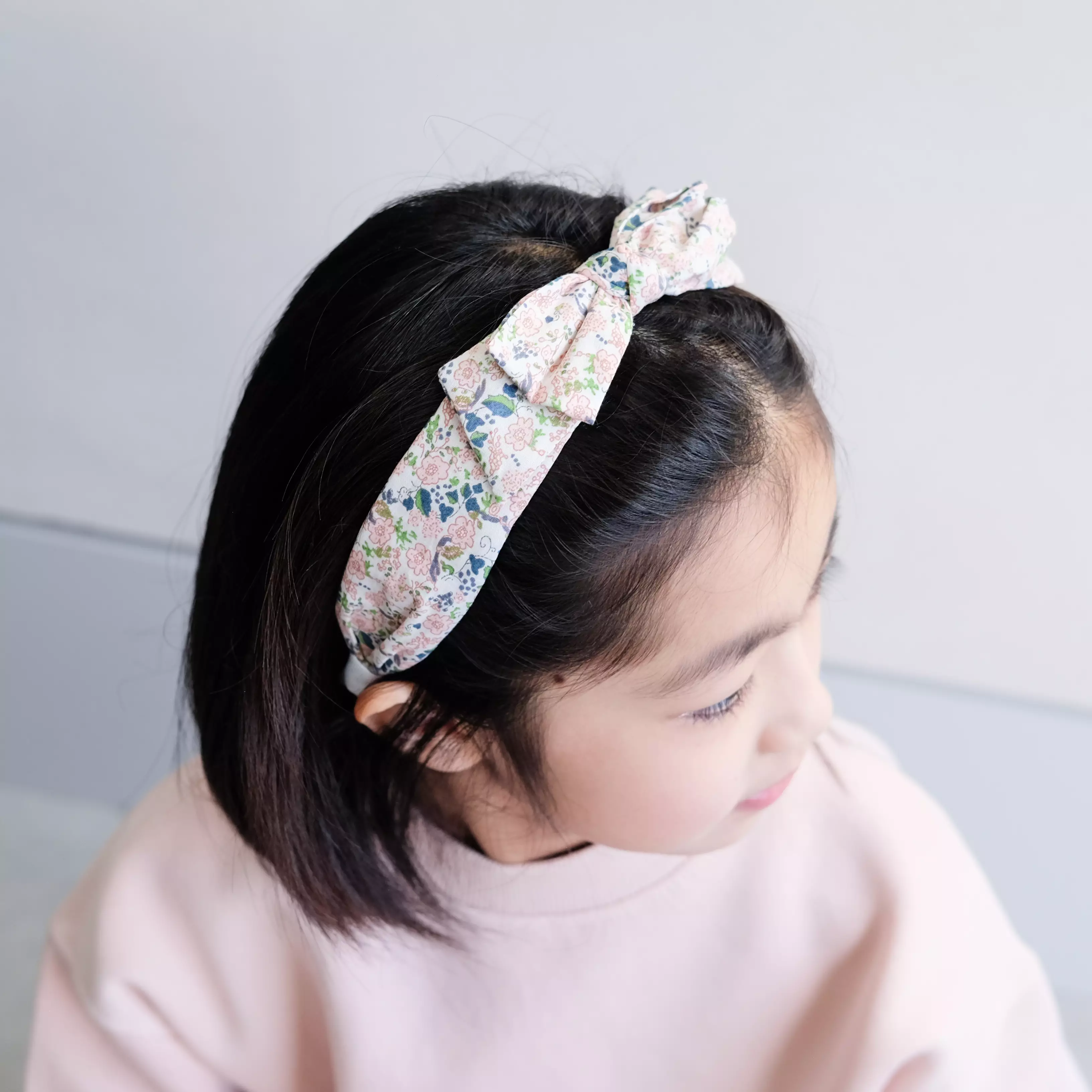 Mimi & Lula Floral Edie Bow Alice Band - Bando Rambut Anak Perempuan