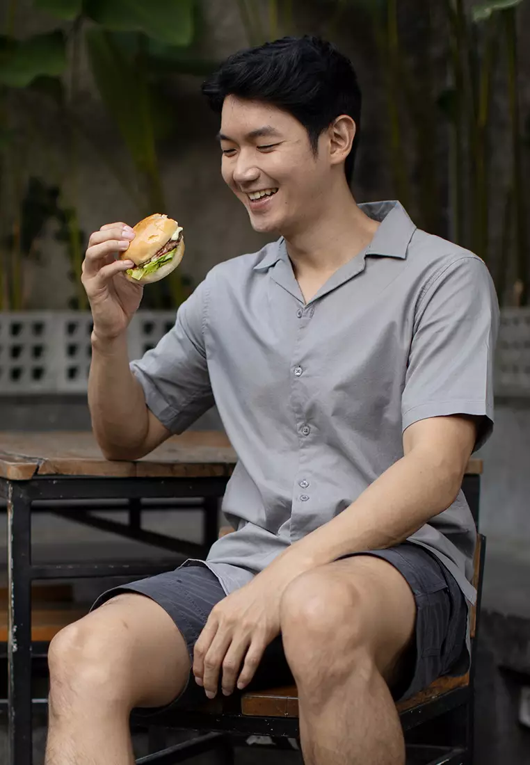 Kemeja pendek pantai abu OXCON summer shirt Silver Grey