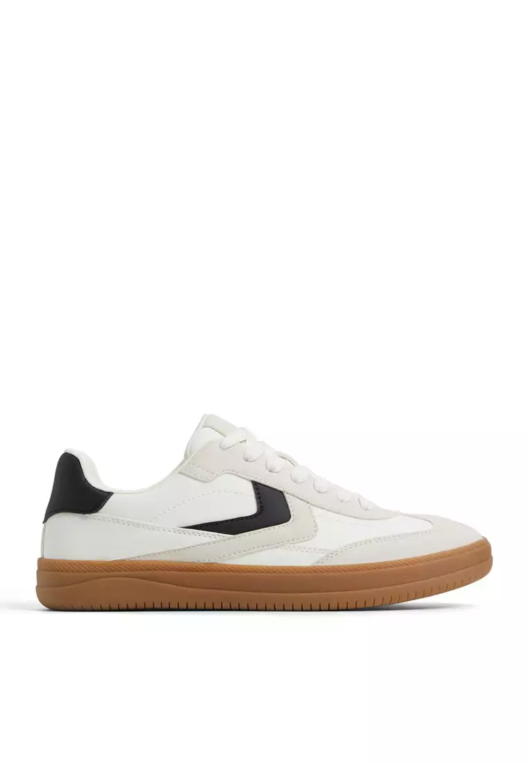 Salome Low-Top Sneakers