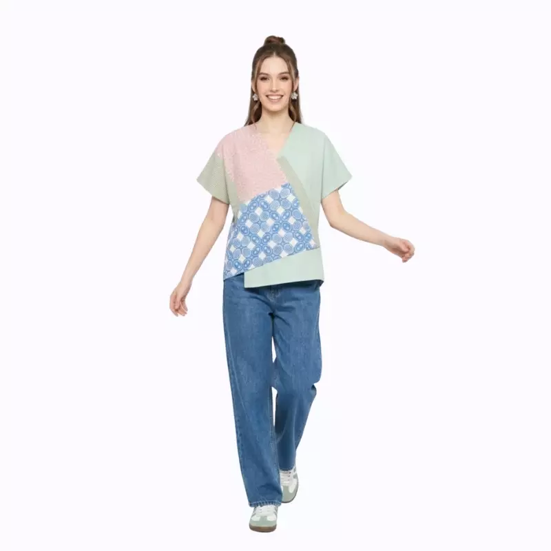 Blouse Batik Wanita - Bhatara Batik Belle - Atasan Batik Modern Lengan Pendek