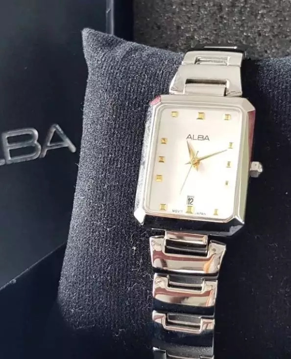Jam Tangan Wanita Alba Classic AH7Q89 AH7Q89X1 Strap Stainless Steel Silver Color Quartz Watches White Dial Gold Color