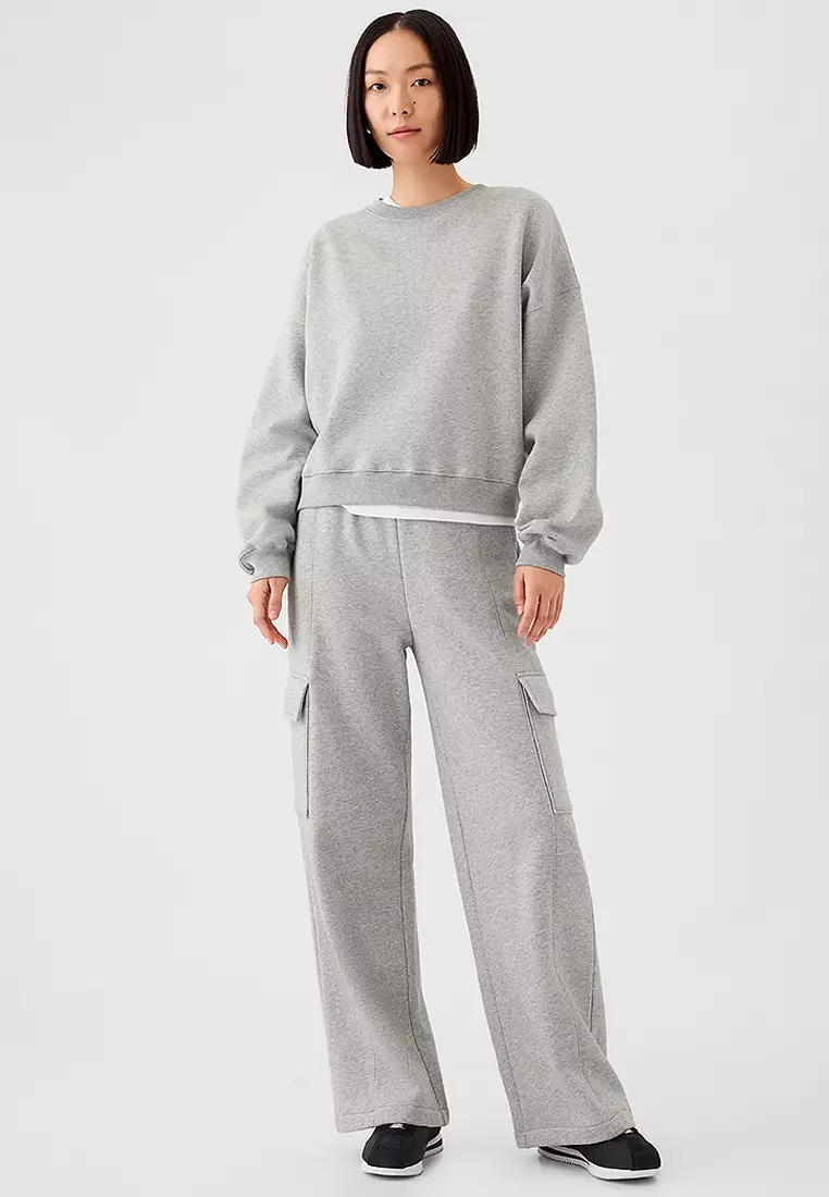 Wedge Seamed Crewneck Pullover Sweatshirt