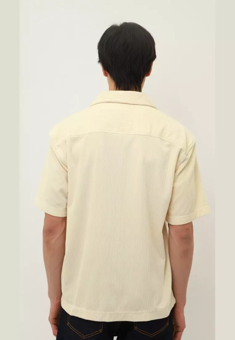 Used 1968 - Standard Kemeja Corduroy Pria Lengan Pendek Cream