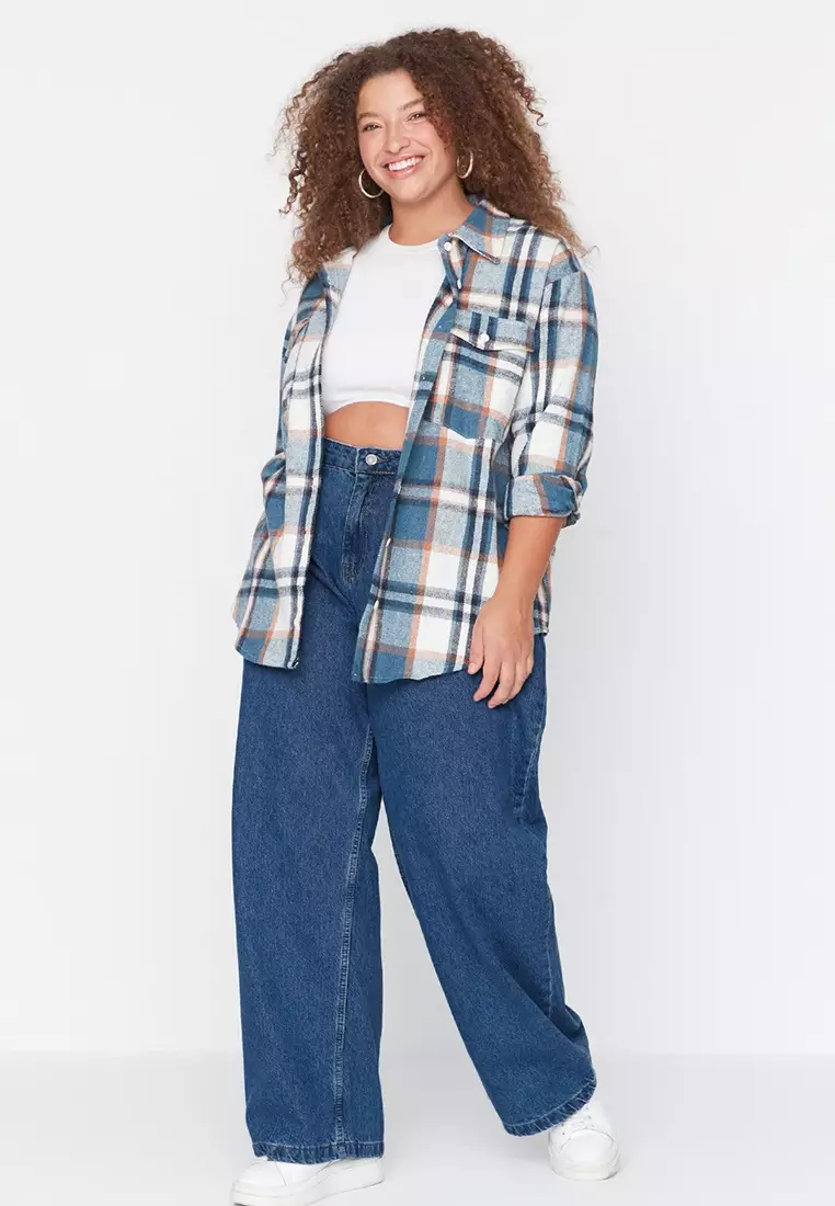 Plus Size Wide Legs Jeans