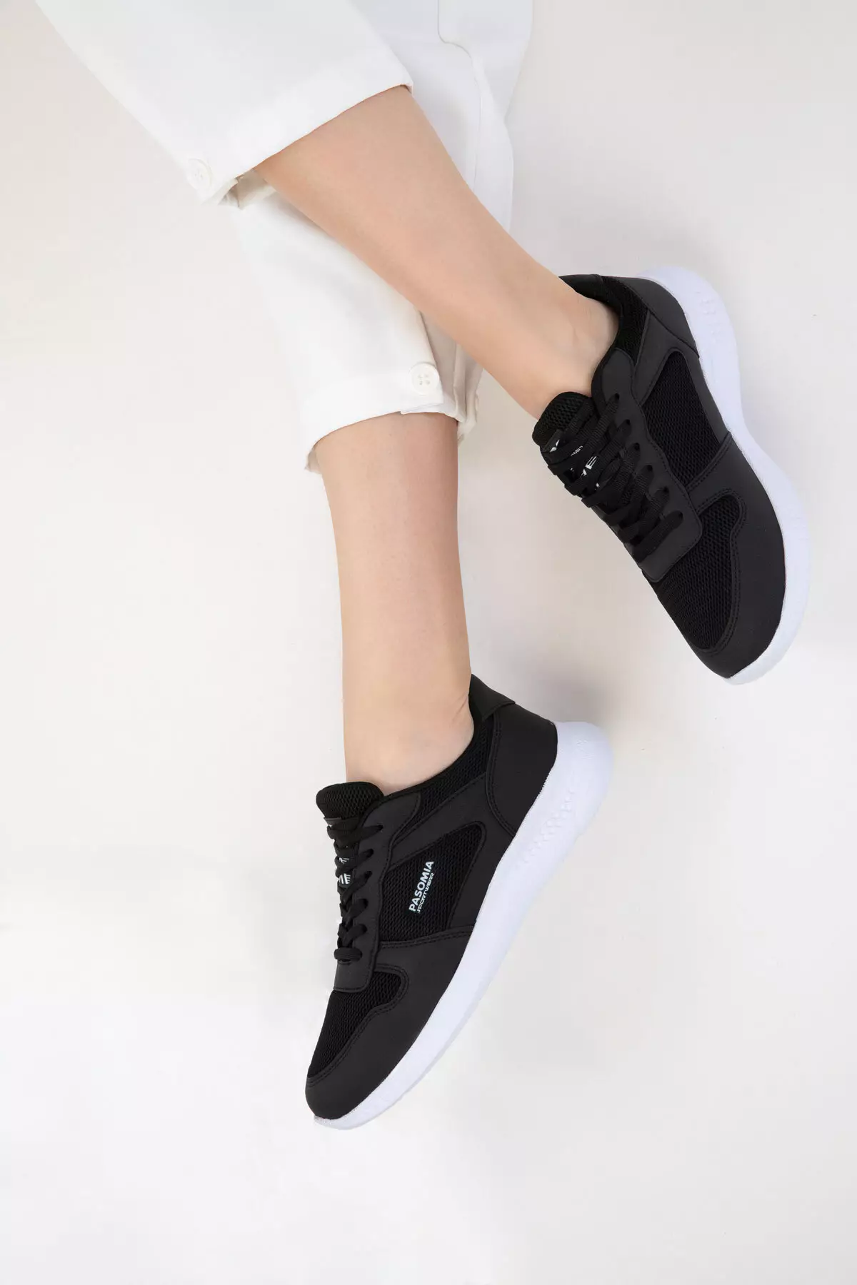 Black Women's Sneaker 20626