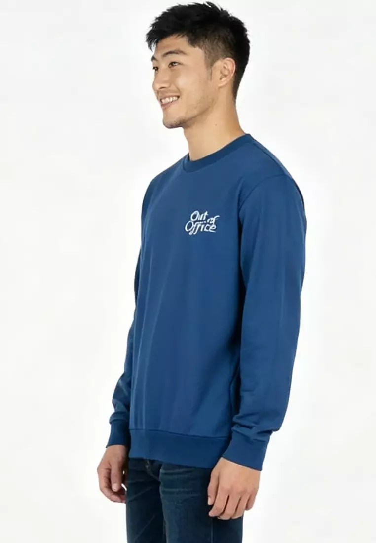 Aizen Crew Neck Pullover Sweater