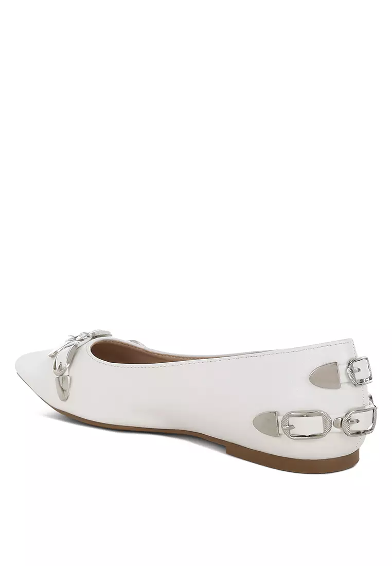 Belt Buckle Detail Ballerinas In White