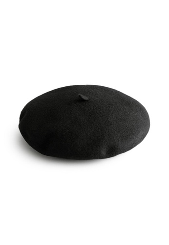 & Other Stories black Wool Beret E3A17AC30C4038GS_1
