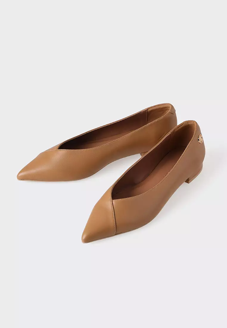 Ria Miranda Coffee Mina Pointed Shoes